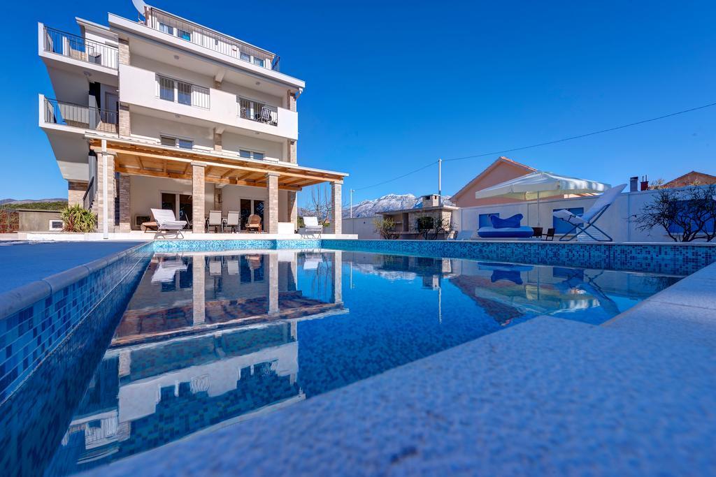 Villa Sandy Apartments 蒂瓦特 外观 照片