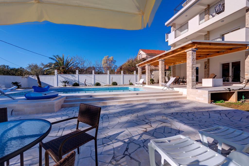 Villa Sandy Apartments 蒂瓦特 外观 照片